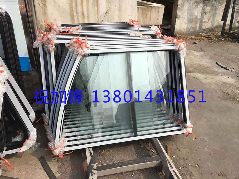 客車(chē)車(chē)窗